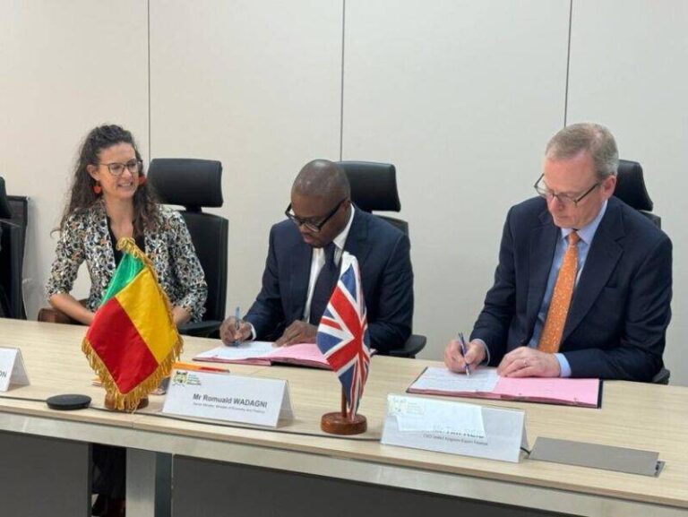 Signing of MoU with UKEF and Benin Government scaled