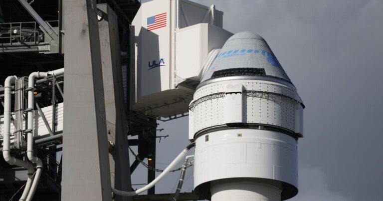 urlhttps3A2F2Fcalifornia times brightspot.s3.amazonaws.com2F9e2F212F7dc81a7b460f80e977815cd0a3e22Fafp getty nasa prepares for unmanned orbital test of boe3