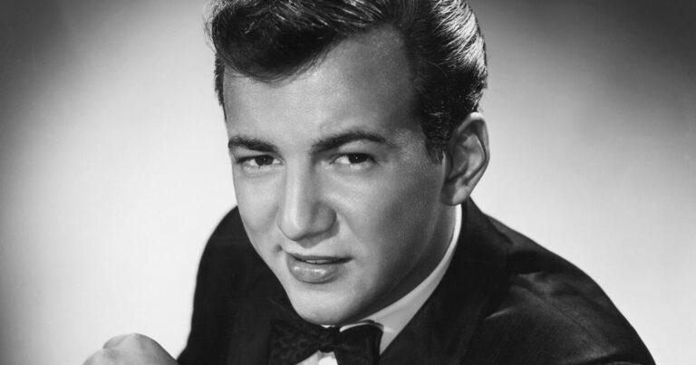 bobby darin portrait getty 517391870 1280