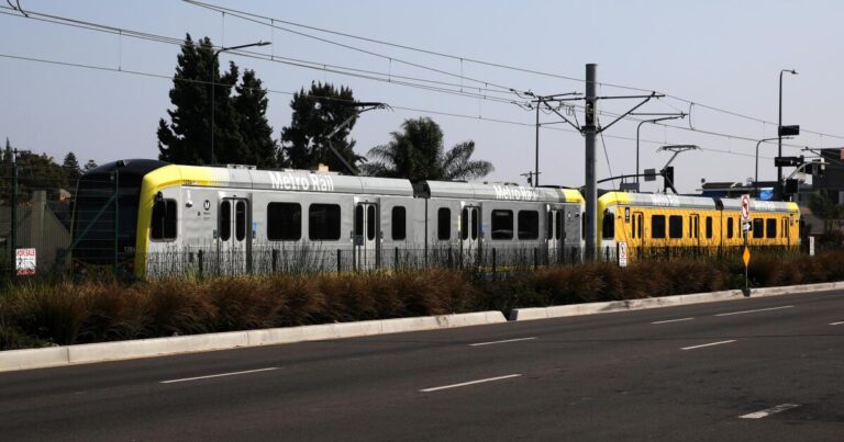 urlhttps3A2F2Fcalifornia times brightspot.s3.amazonaws.com2F542F7e2F3c02c9044614aebabeb7503a72032F1197661 me crenshaw line gxc 0361
