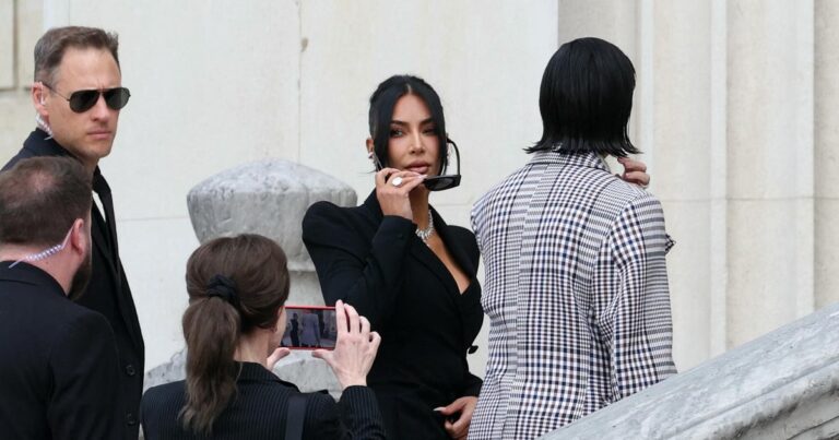 kim kardashian paris court 2214269150